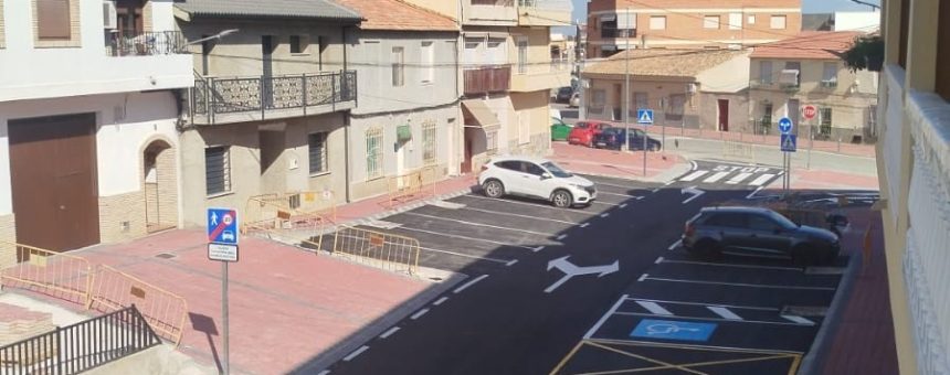 asfaltado y señalización horizontal de la calle Europa